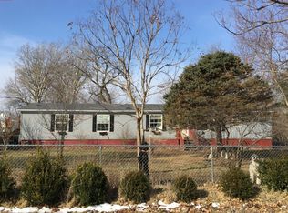 1721 S Michels St, Taylorville, IL 62568