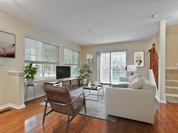 4th image of 520 Blue Springs Dr #45-3