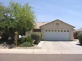 great neighbors, open view across the street