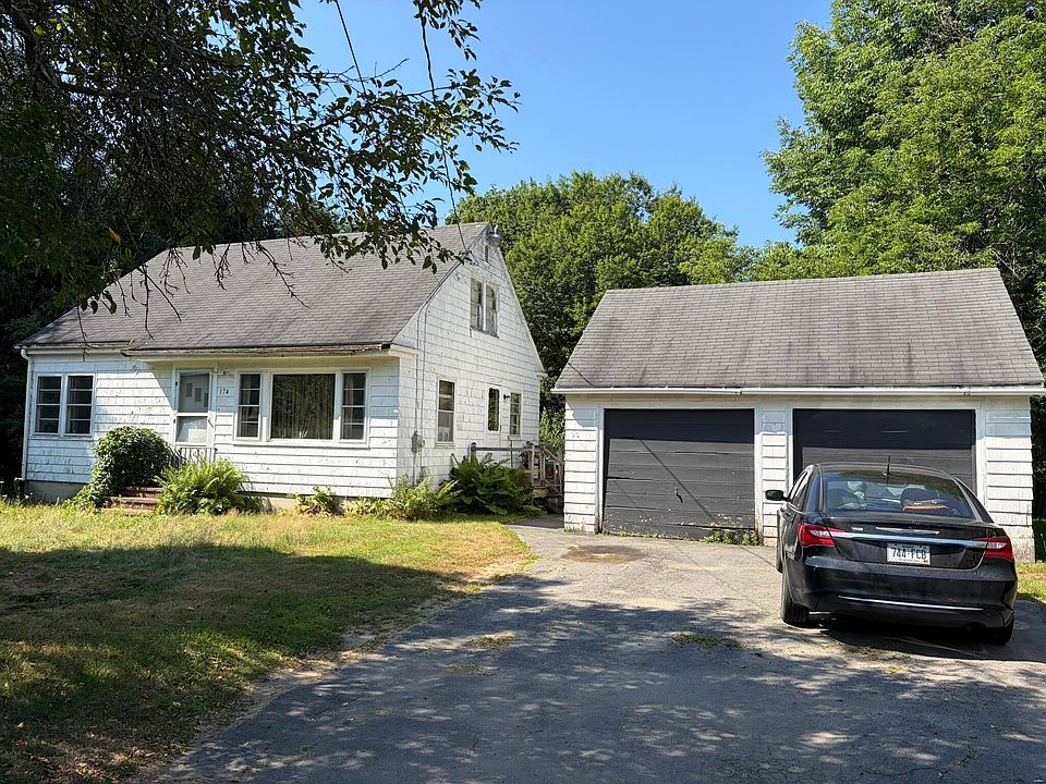 1st image of 174 Ossipee Trail E