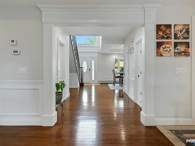40 Scott Ter — Photo 11
