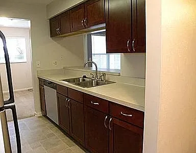 Building Photo - 127 Fieldcrest St #101