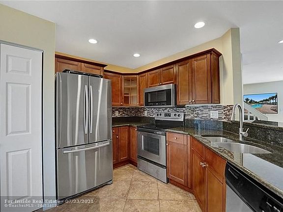 2nd image of 1106 SW 44th Ave #1106