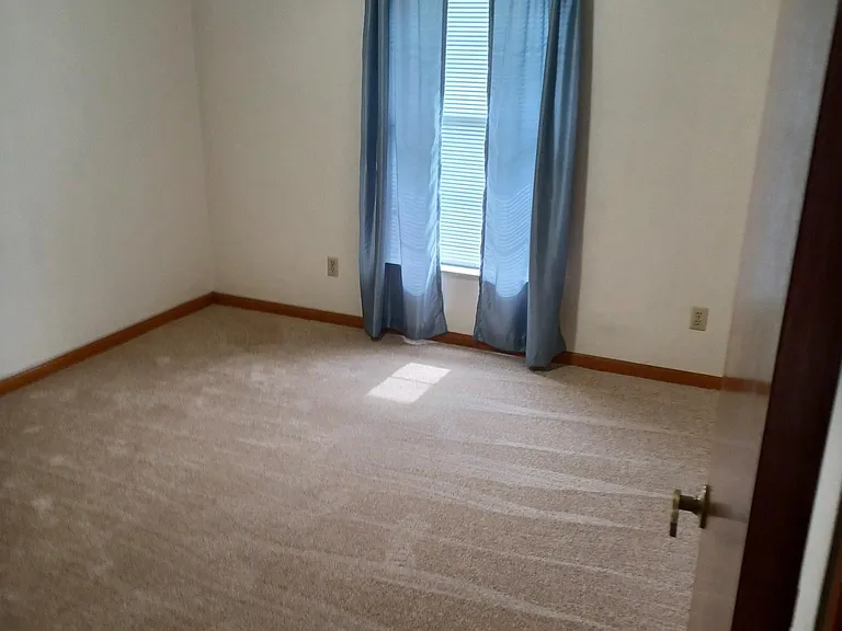 120 N Paul Revere Dr — Photo 15