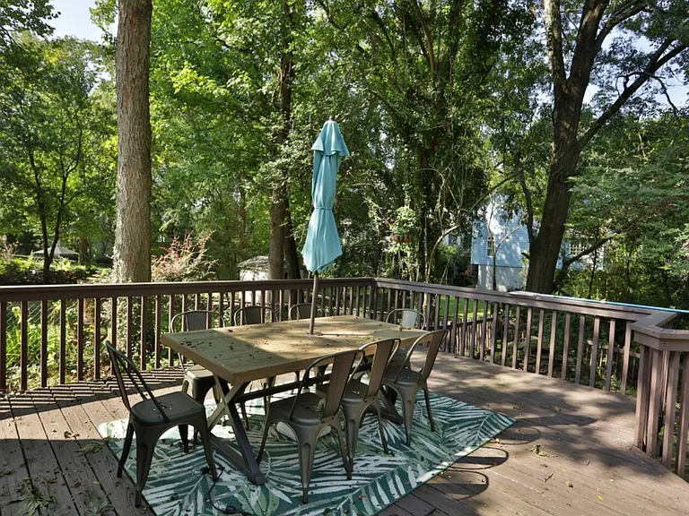 1190 Atlantic Dr NW — Photo 49