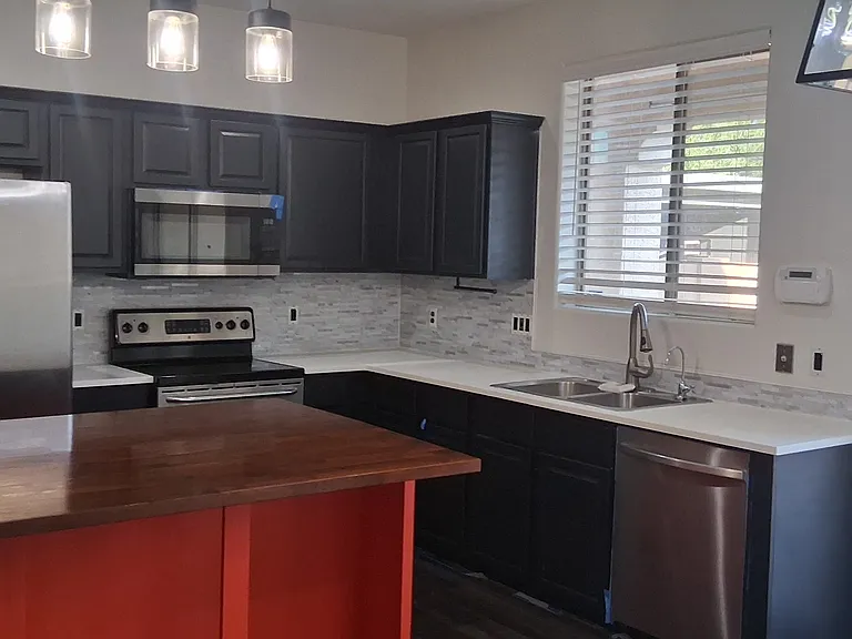 15447 W Poinsettia Dr — Photo 10