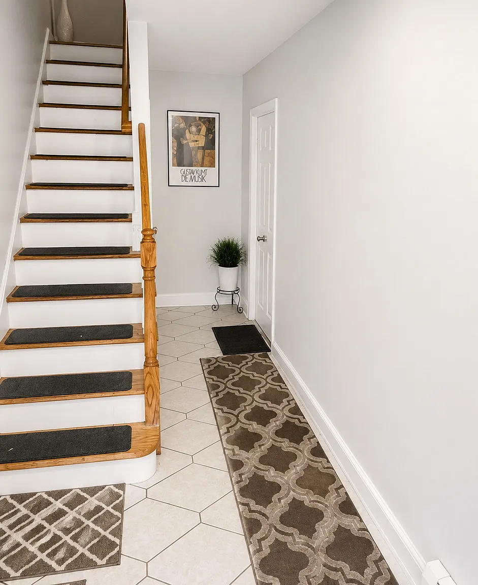 1 bed, 700 sqft, $2,200 — Photo 2