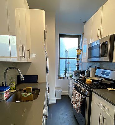 4th image of 901 Washington Ave #6110