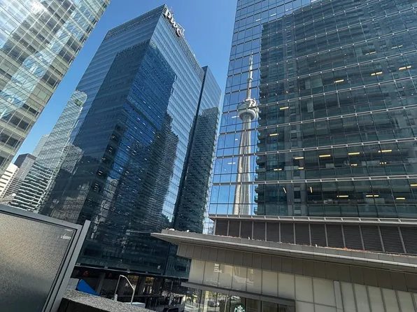 30 Grand Trunk Cres, Toronto, ON