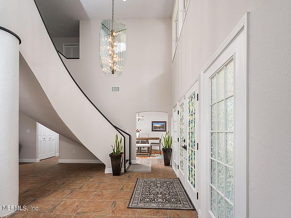 5th image of 41620 SILVER Drive