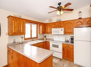 636 High Ridge Rd, River Falls, WI 54022