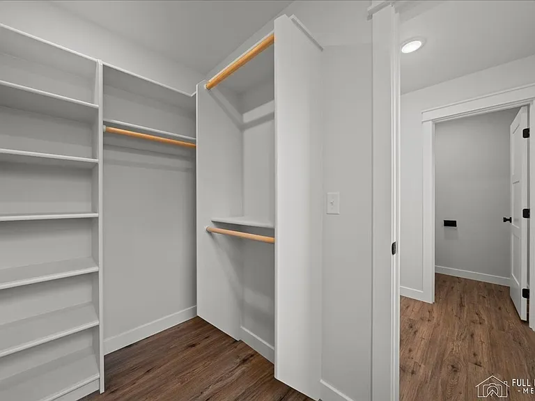 7442 N Paw St — Photo 22