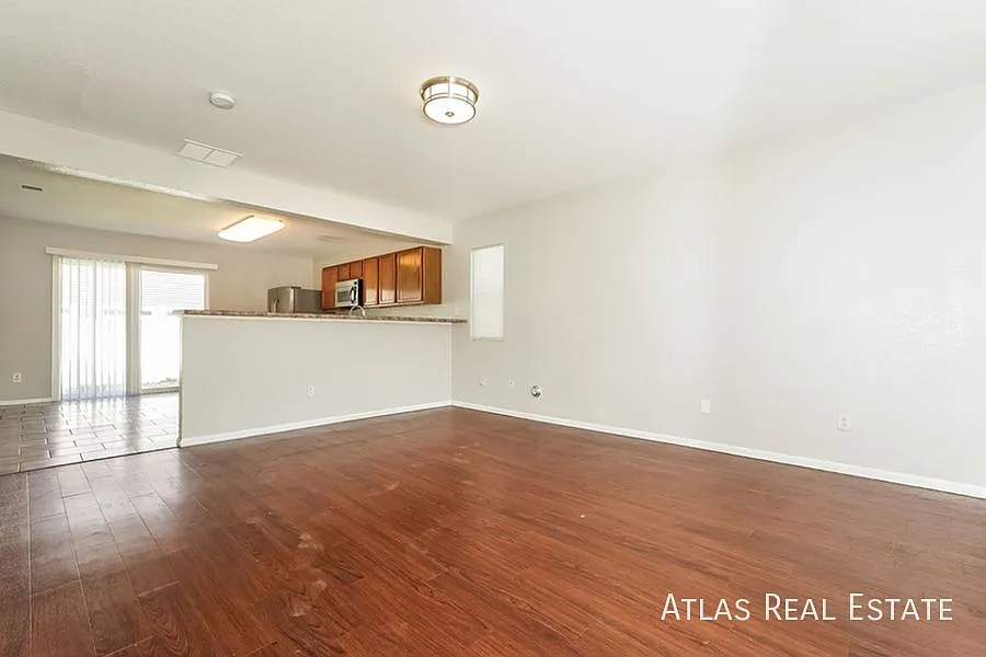 2 Weeks Free Rent & Free 55" Tv If Moved In By 8/31! Beautiful 3bd/2ba Home In Green Valley Ranch! — Photo 4