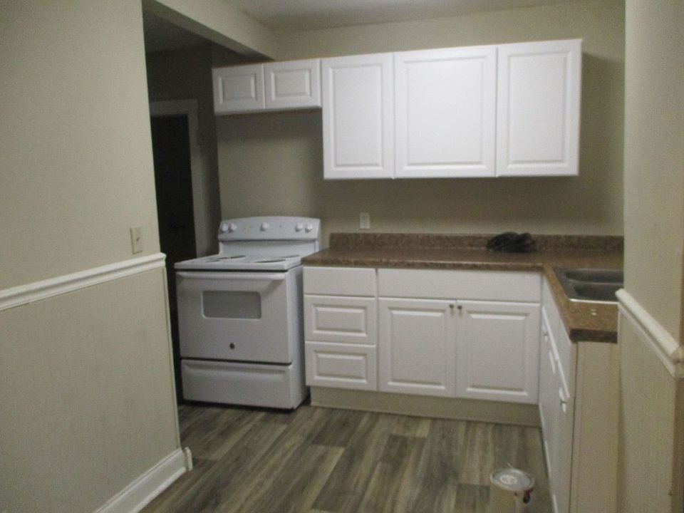 2nd image of 2660 Commonwealth Ave