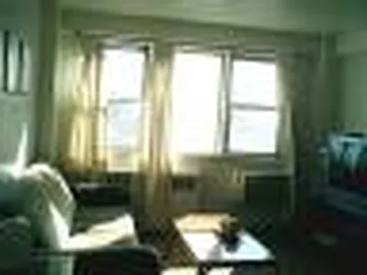 Rented by R New York | media 14