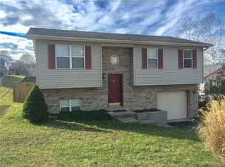 701 Lula Ct, Hurricane, WV 25526