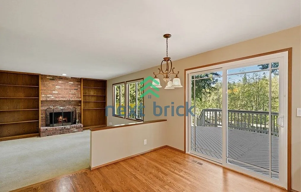 Beautiful 4-Bedroom Home with Spacious Yard in a Quiet Cul-de-Sac — Photo 4