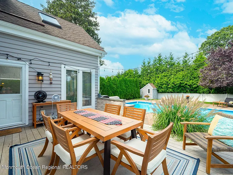 623 Brooklyn Blvd — Photo 4
