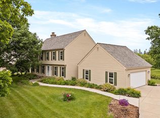 10800 N Norway Dr, Mequon, WI 53092