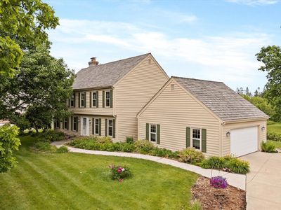 10800 North Norway DRIVE, Mequon, WI, 53092