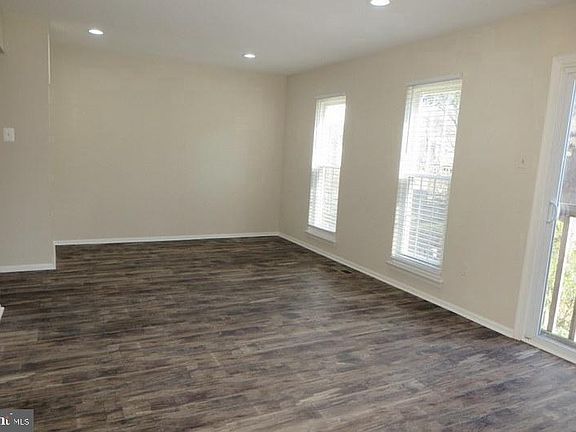 3rd image of 17325 Sandy Knoll Dr