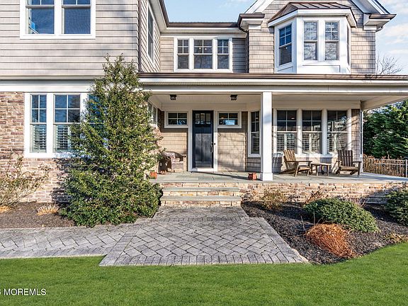 4th image of 3 Bayonne Avenue