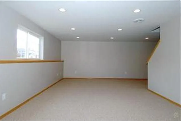 888 Harper Dr — Photo 3