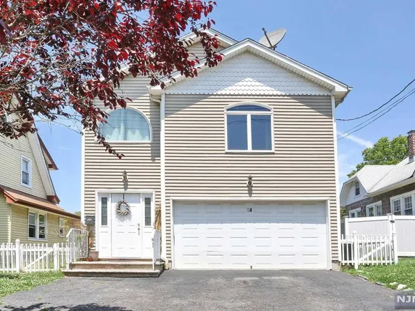 34 New Milford Ave, Dumont, NJ 07628