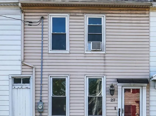 27 W Simpson St, Mechanicsburg, PA 17055