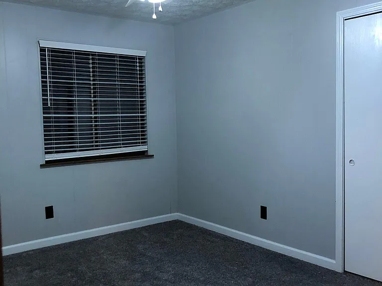 900 Crique Side Dr #5 — Photo 3