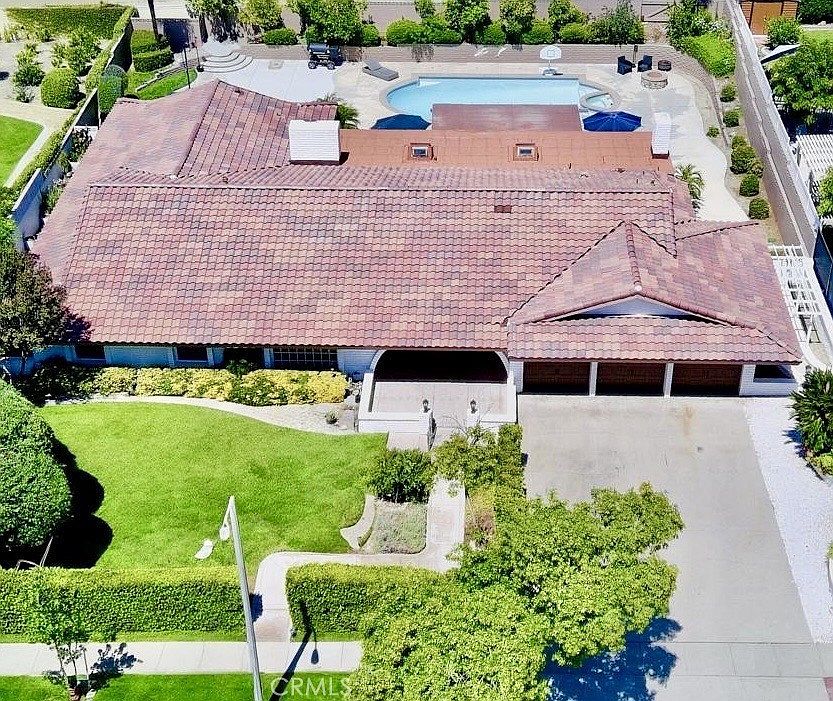 1st image of 1763 N Vallejo Way