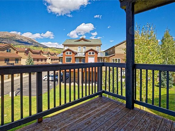 3rd image of 691 Meadow Dr #B