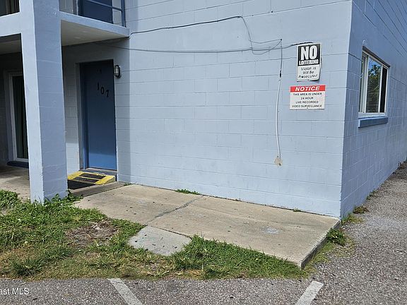 3rd image of 140 Minna Ln APT 107