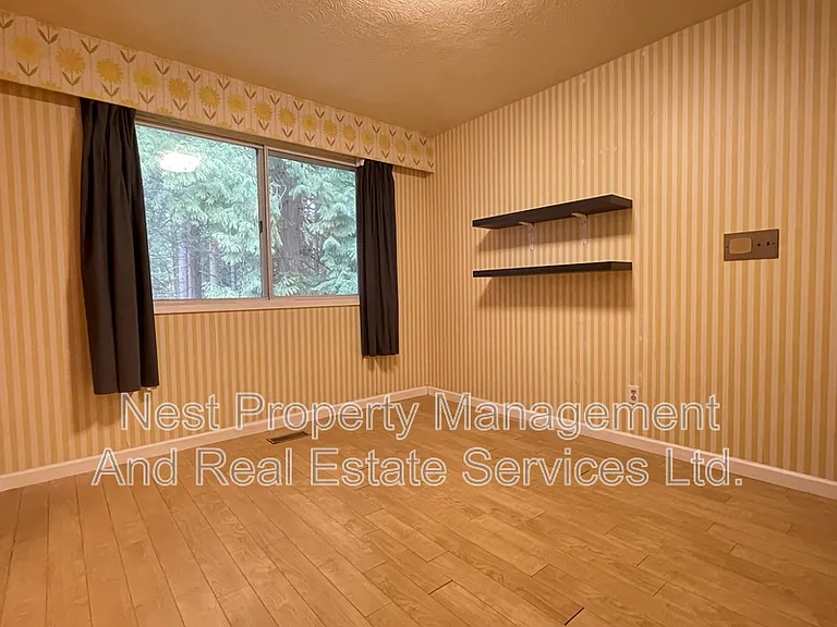 1137 Crestline Rd — Photo 13