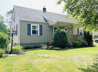 5905 Garlow Rd, Lewiston, NY 14304