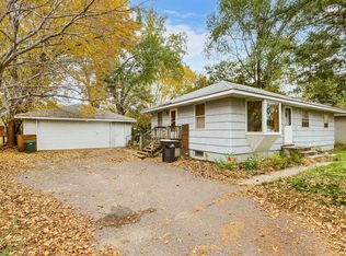 1741 Oakwood Dr, Shoreview, MN 55126