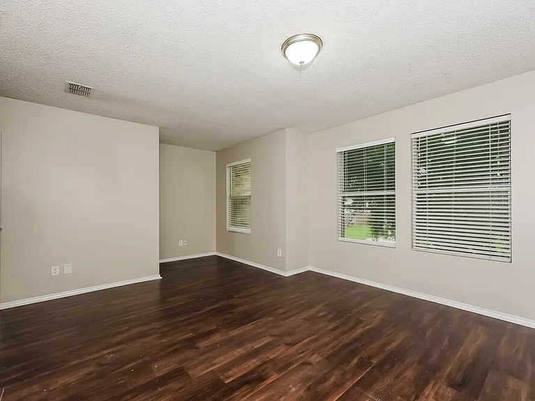 3115 Teodoro Dr — Photo 15