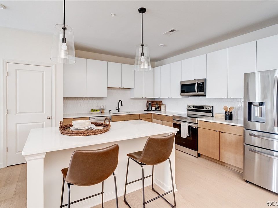 1st image of 3426 Carlton St #6A