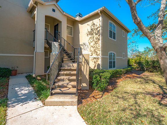 2nd image of 1701 The Greens Way APT 1625