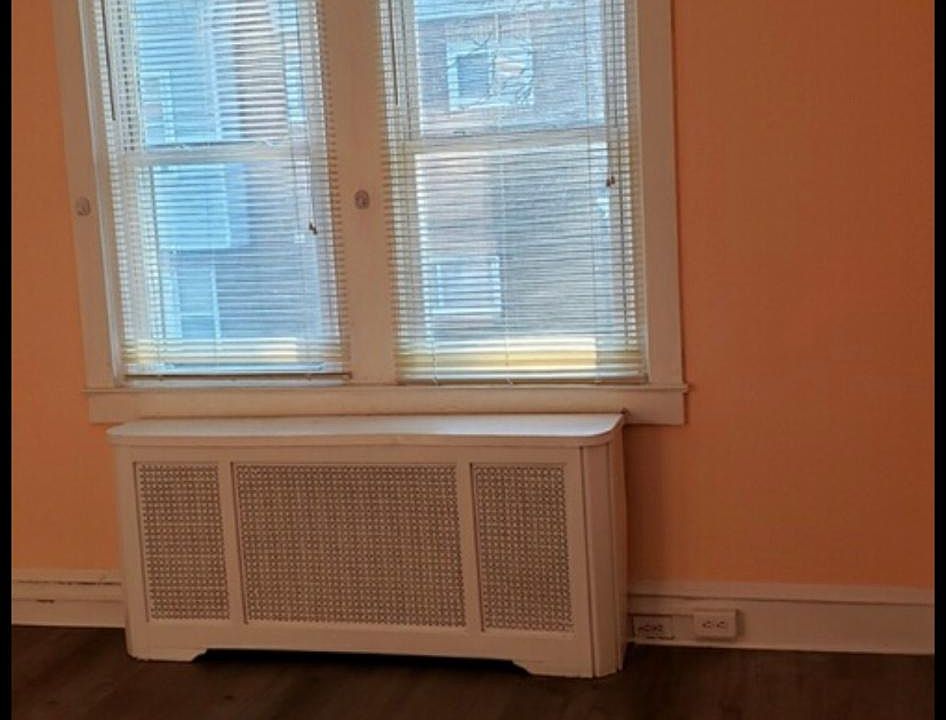 2nd image of 1236 E Sanger St #2