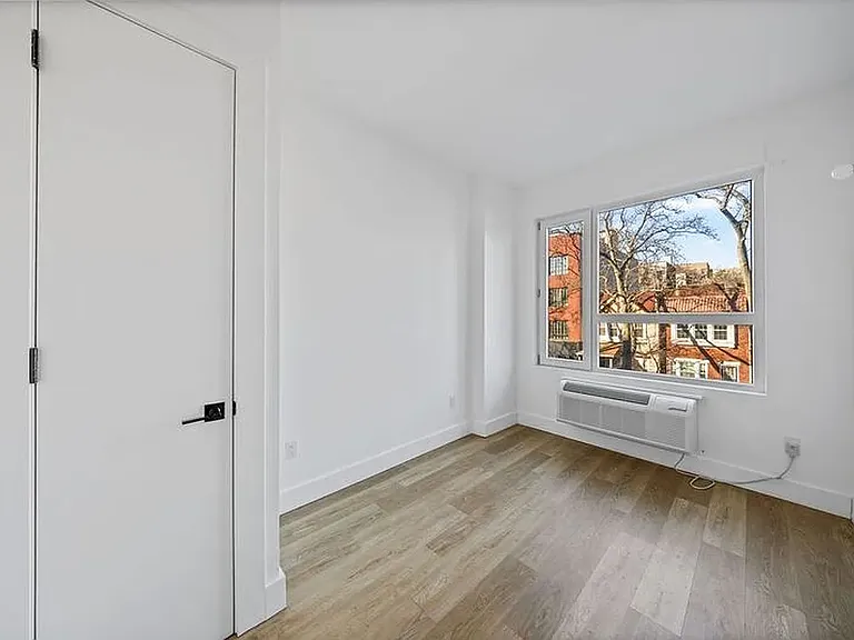 1042 President St #2H — Photo 3