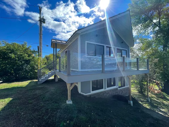 43 Broadview Ave #B, Newport, VT 05855