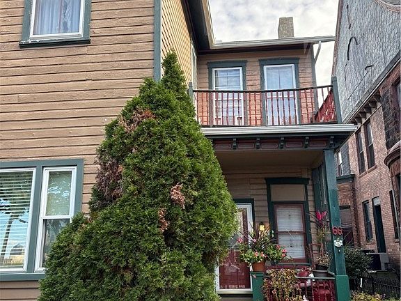2nd image of 66 High St