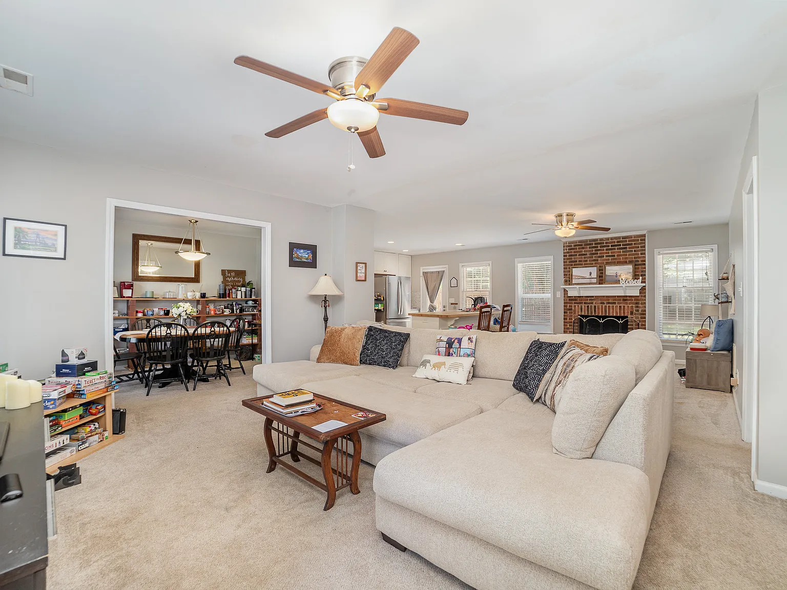3 bed, 1613 sqft, $2,300 — Photo 4