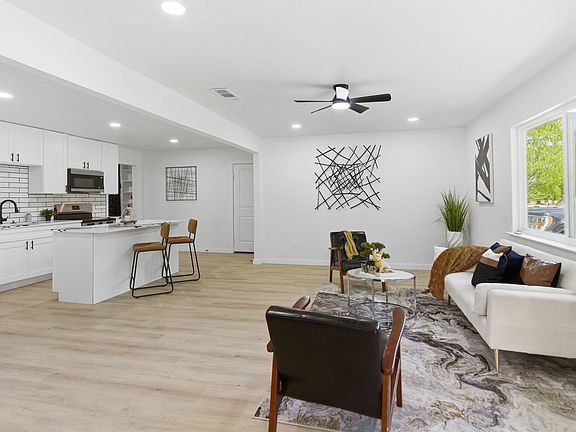 3rd image of 4474 Burke Rd