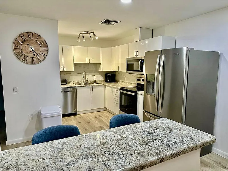 622 SE 2nd Ave #622 — Photo 13