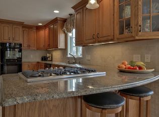 26 Constitution Dr, Southborough, MA 01772