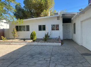 1114 W Holguin St, Lancaster, CA 93534