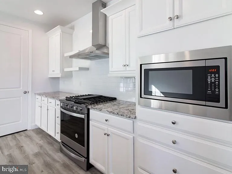 3251 Mateer Ln — Photo 11