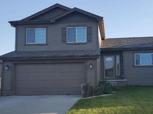 14453 Gilder Ave, Bennington, NE 68007